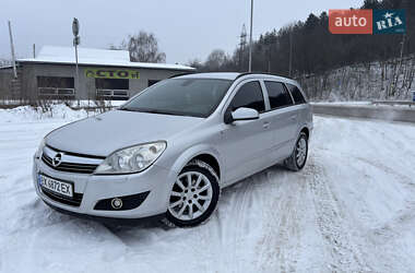 Универсал Opel Astra 2008 в Могилев-Подольске