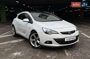 Хэтчбек Opel Astra 2013 в Киеве