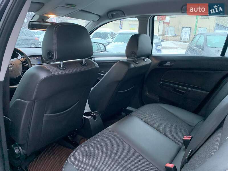 Хетчбек Opel Astra 2010 в Коломиї