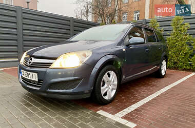 Универсал Opel Astra 2009 в Черкассах