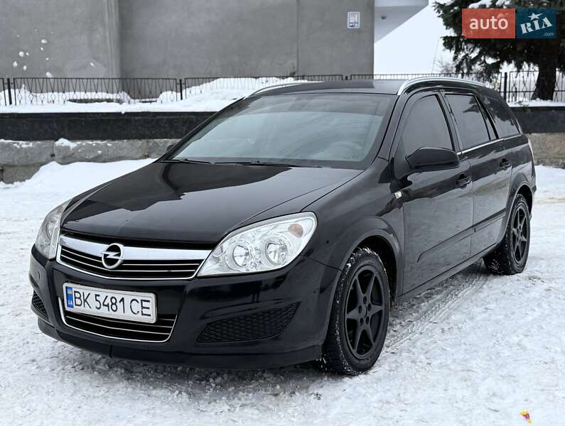 Универсал Opel Astra 2007 в Ровно