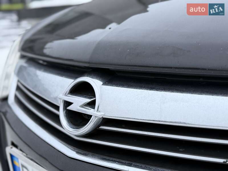 Универсал Opel Astra 2007 в Ровно