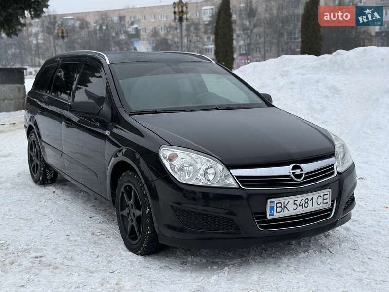 Универсал Opel Astra 2007 в Ровно