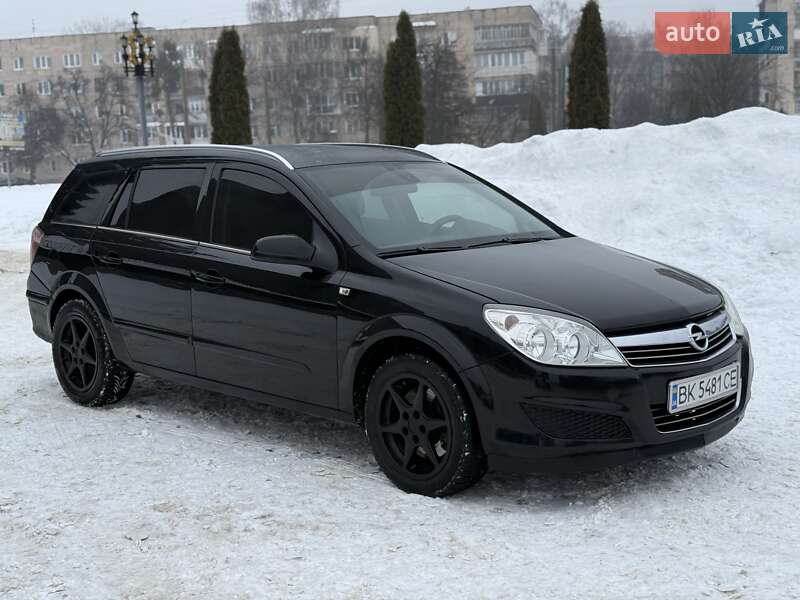 Универсал Opel Astra 2007 в Ровно