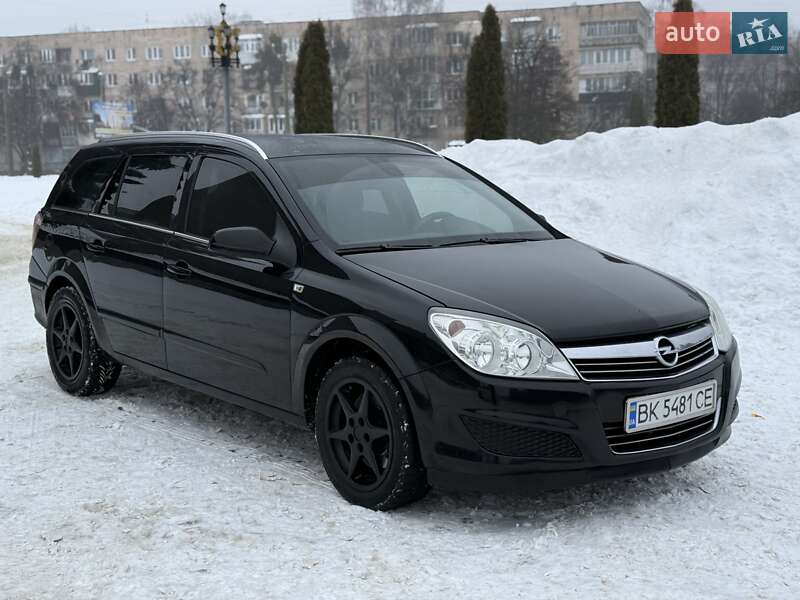 Универсал Opel Astra 2007 в Ровно