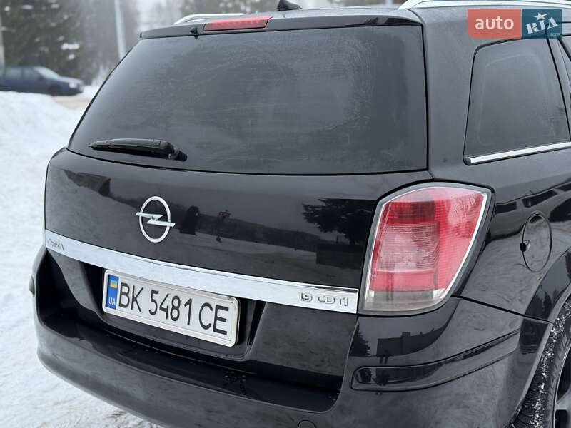 Универсал Opel Astra 2007 в Ровно