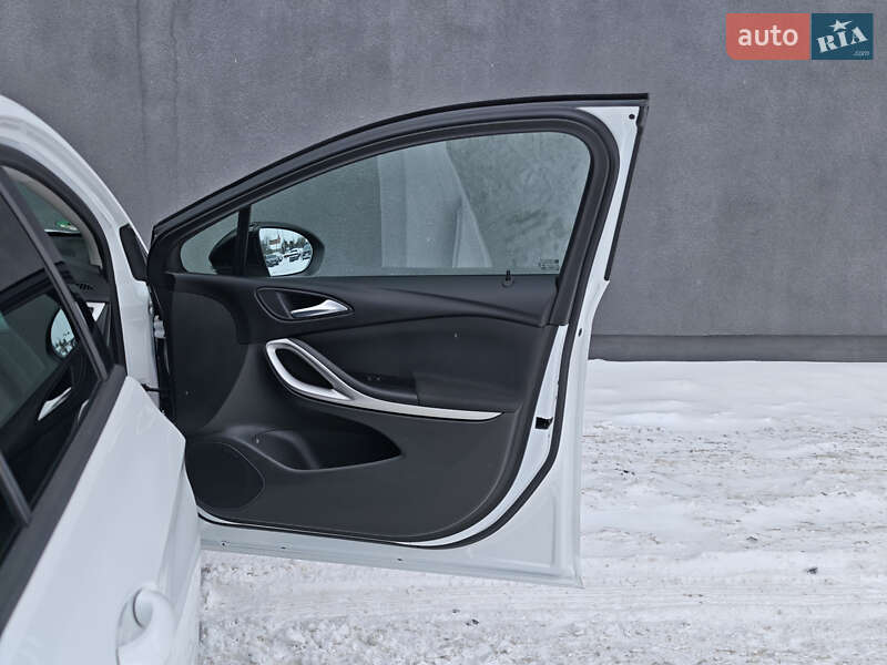 Универсал Opel Astra 2020 в Луцке