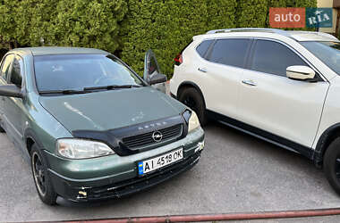 Седан Opel Astra 2006 в Киеве