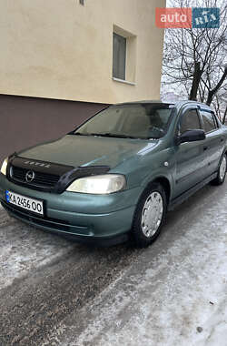 Седан Opel Astra 2005 в Киеве