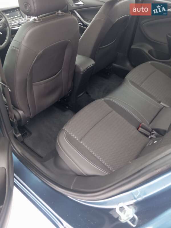 Хетчбек Opel Astra 2016 в Луцьку