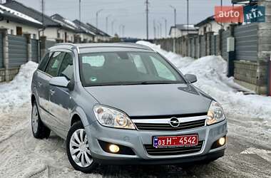 Універсал Opel Astra 2009 в Володимирці