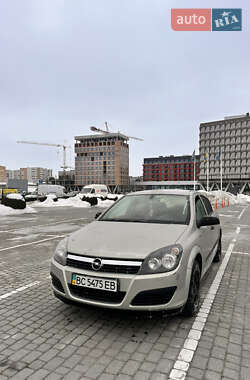 Хэтчбек Opel Astra 2006 в Львове