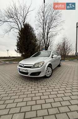 Универсал Opel Astra 2005 в Львове