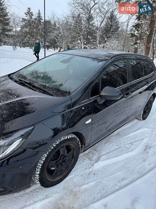 Универсал Opel Astra 2017 в Хмельнике