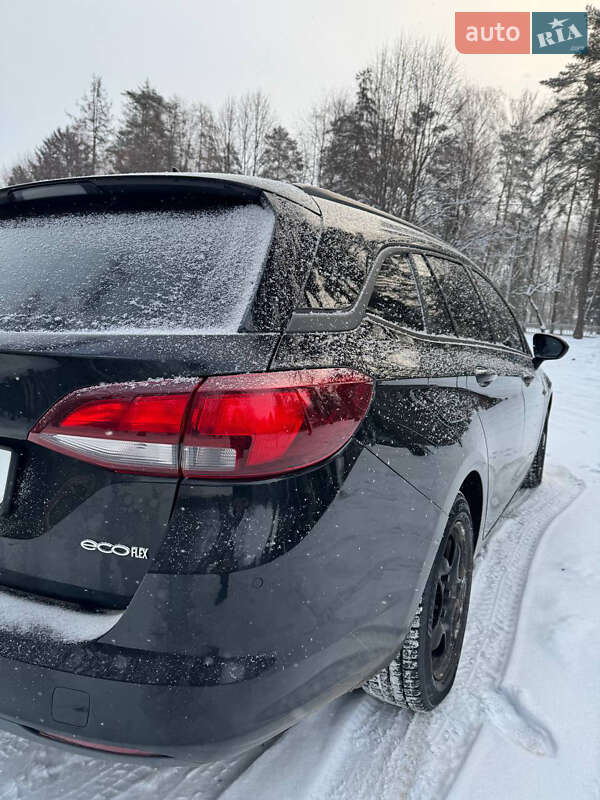 Универсал Opel Astra 2017 в Хмельнике