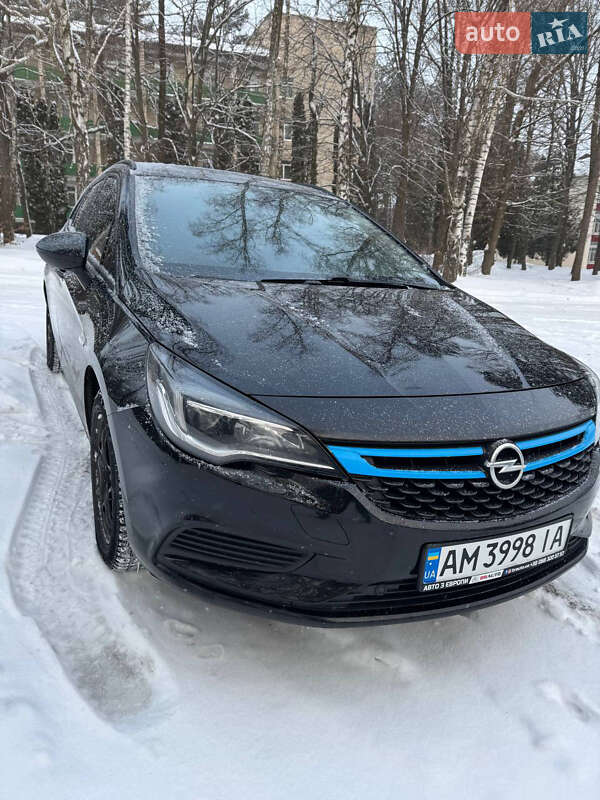 Универсал Opel Astra 2017 в Хмельнике