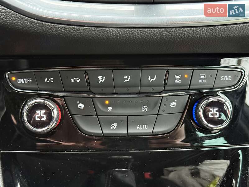 Универсал Opel Astra 2017 в Киеве