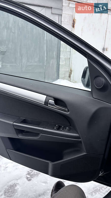 Хэтчбек Opel Astra 2009 в Киеве