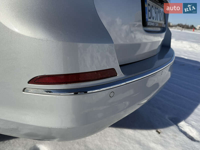 Универсал Opel Astra 2015 в Львове