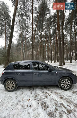 Хэтчбек Opel Astra 2007 в Сумах