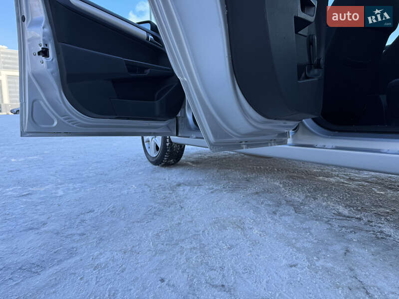 Универсал Opel Astra 2008 в Киеве