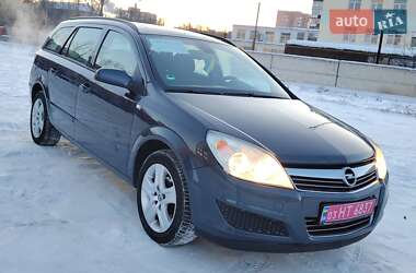Универсал Opel Astra 2010 в Белой Церкви