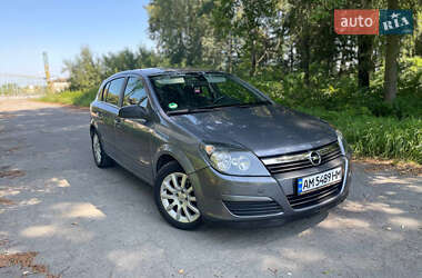Хэтчбек Opel Astra 2004 в Звягеле