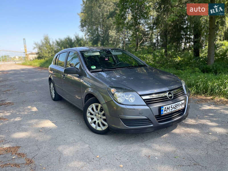 Хэтчбек Opel Astra 2004 в Звягеле фото Хэтчбек Opel Astra 2004 в Звягеле