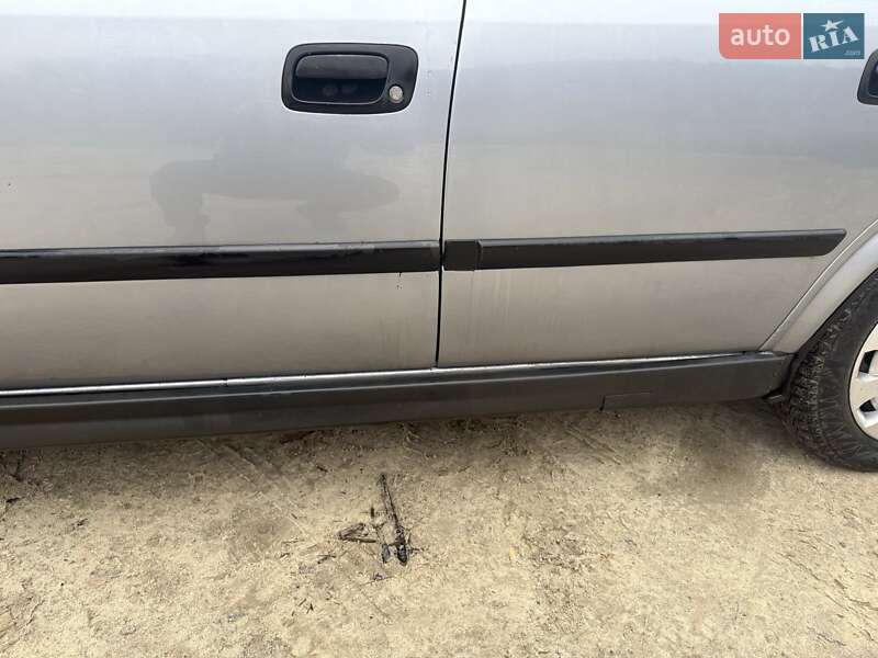 Седан Opel Astra 2008 в Богуславе