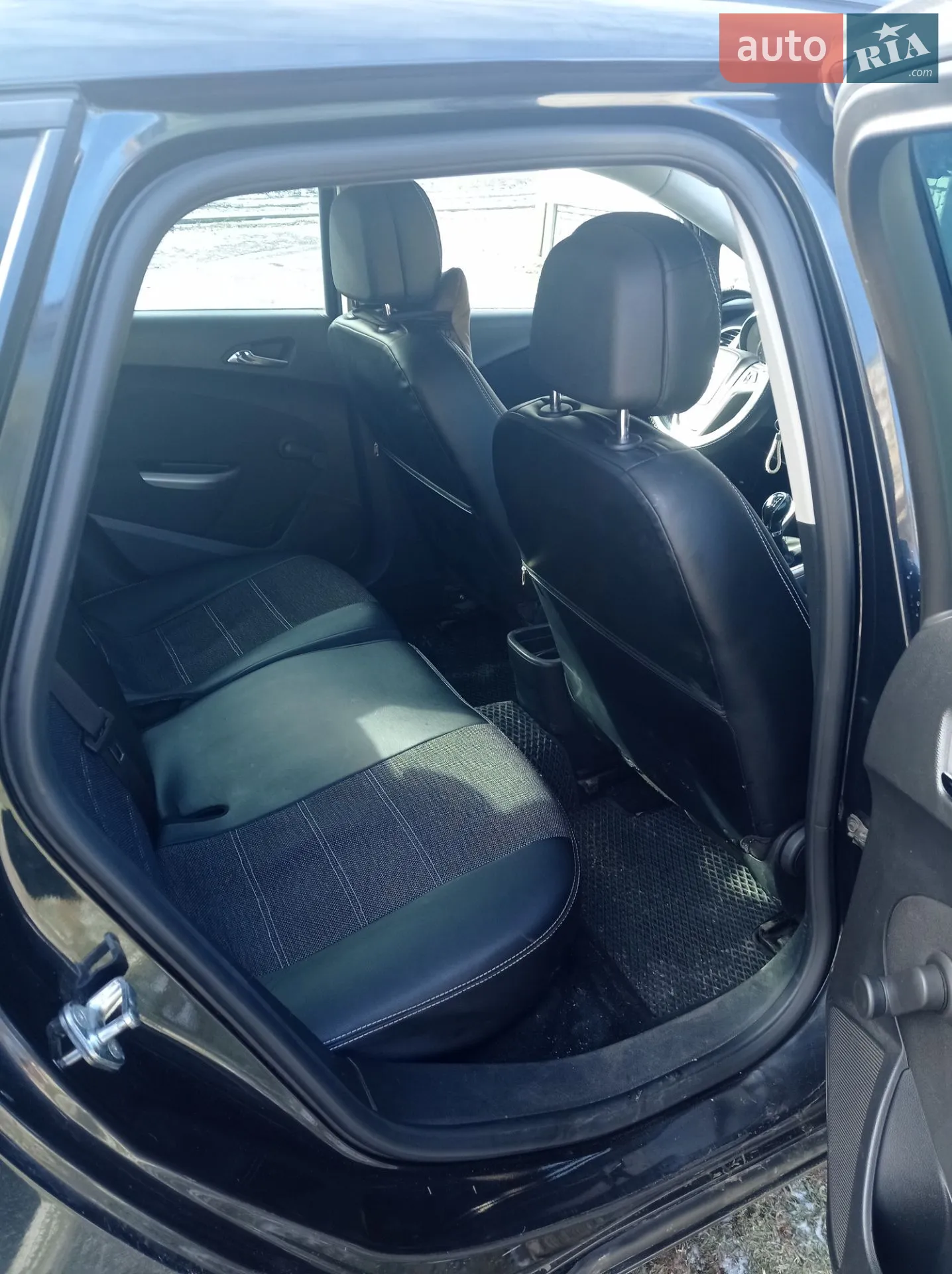 2011 Opel Astra - мініатюра 9
