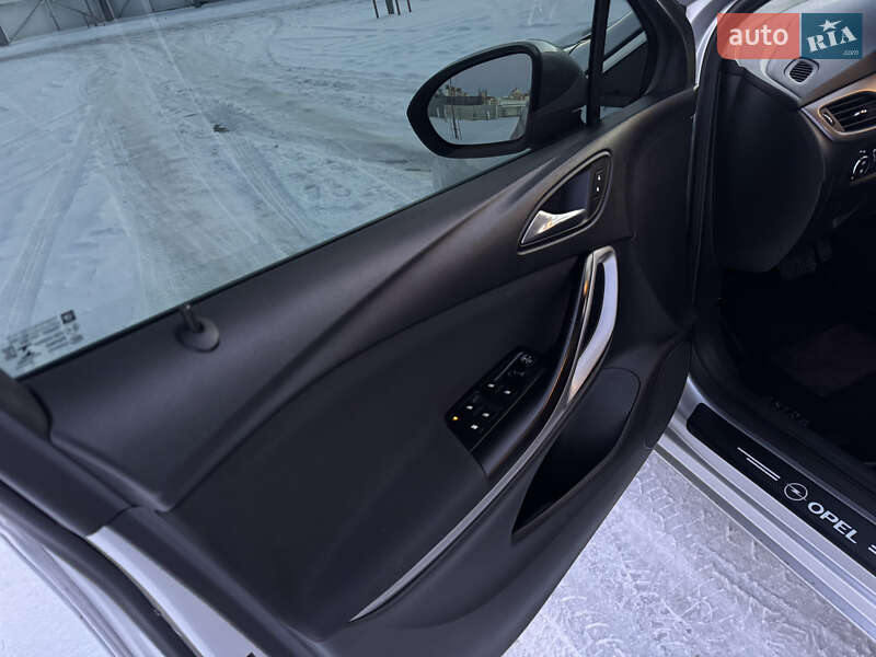 Универсал Opel Astra 2018 в Киеве фото 26 Универсал Opel Astra 2018 в Киеве