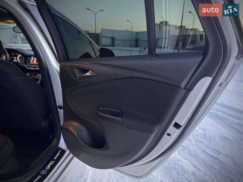 Универсал Opel Astra 2018 в Киеве фото 36 Универсал Opel Astra 2018 в Киеве