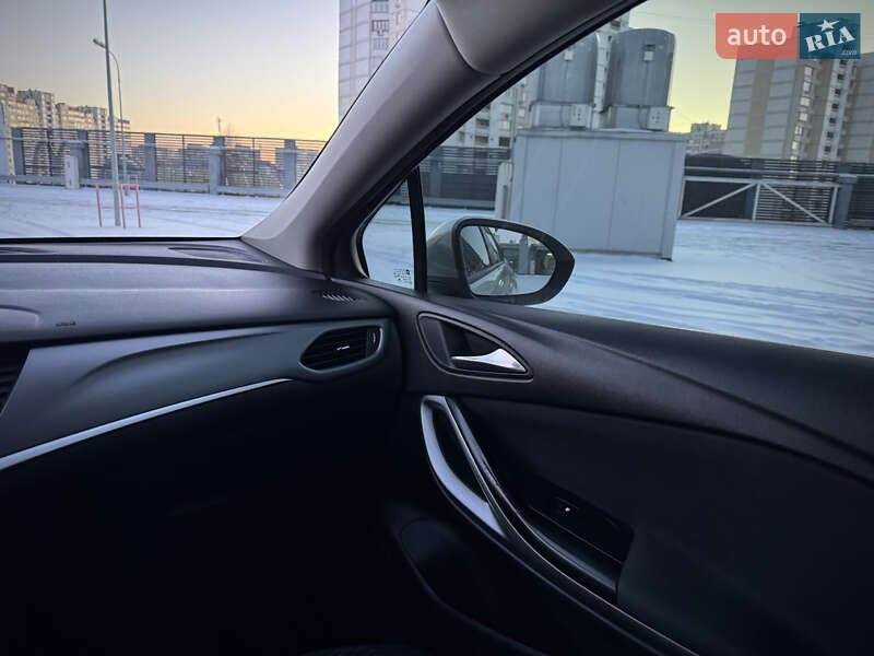 Универсал Opel Astra 2018 в Киеве фото 45 Универсал Opel Astra 2018 в Киеве