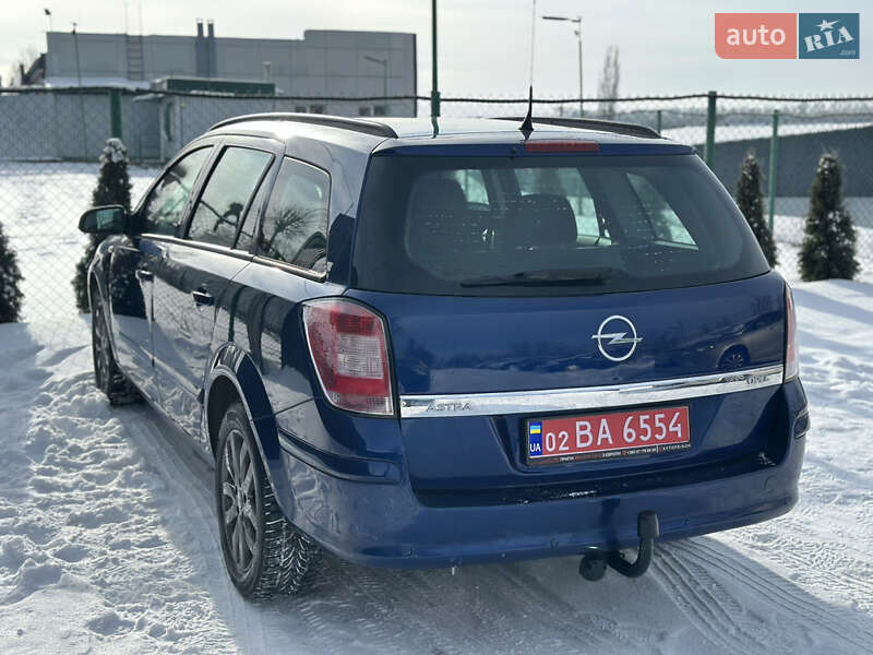 Универсал Opel Astra 2008 в Виннице