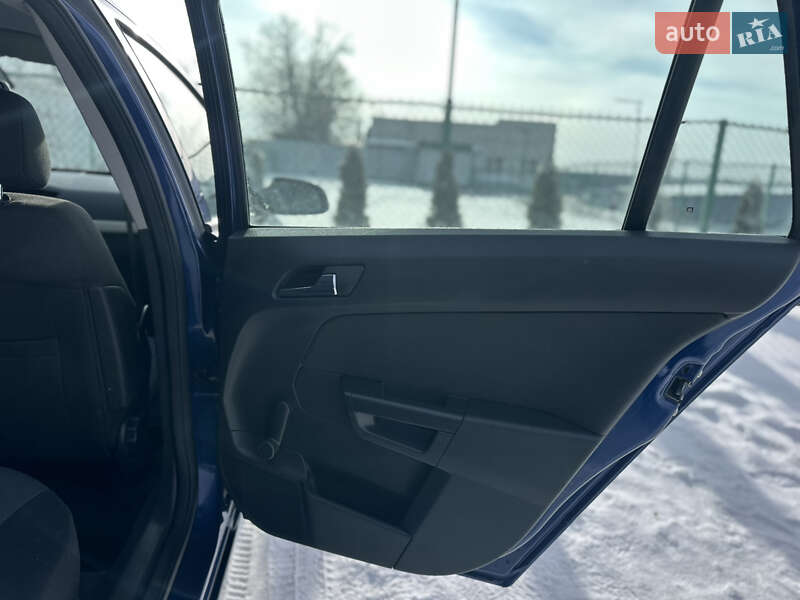 Универсал Opel Astra 2008 в Виннице