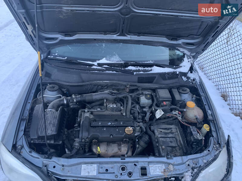 Седан Opel Astra 2007 в Стрые