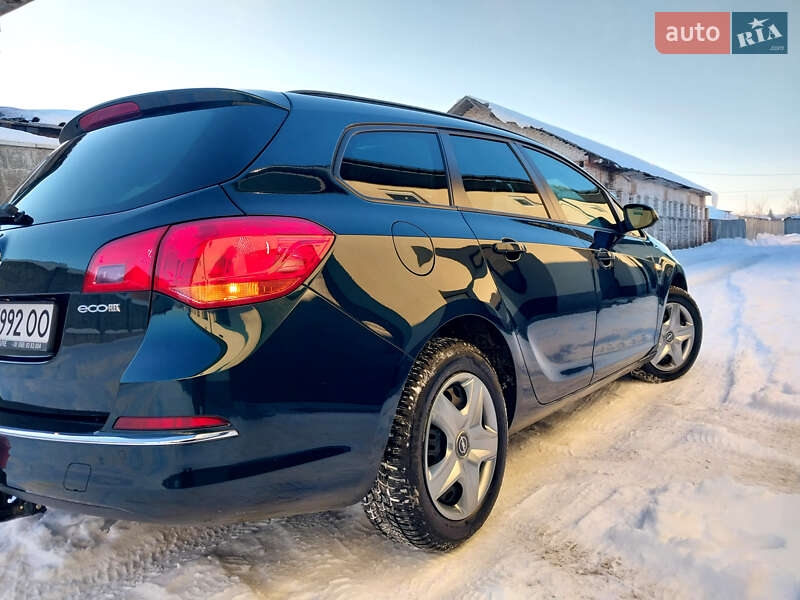 Универсал Opel Astra 2016 в Самборе