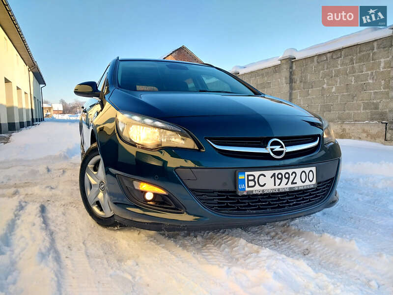Универсал Opel Astra 2016 в Самборе