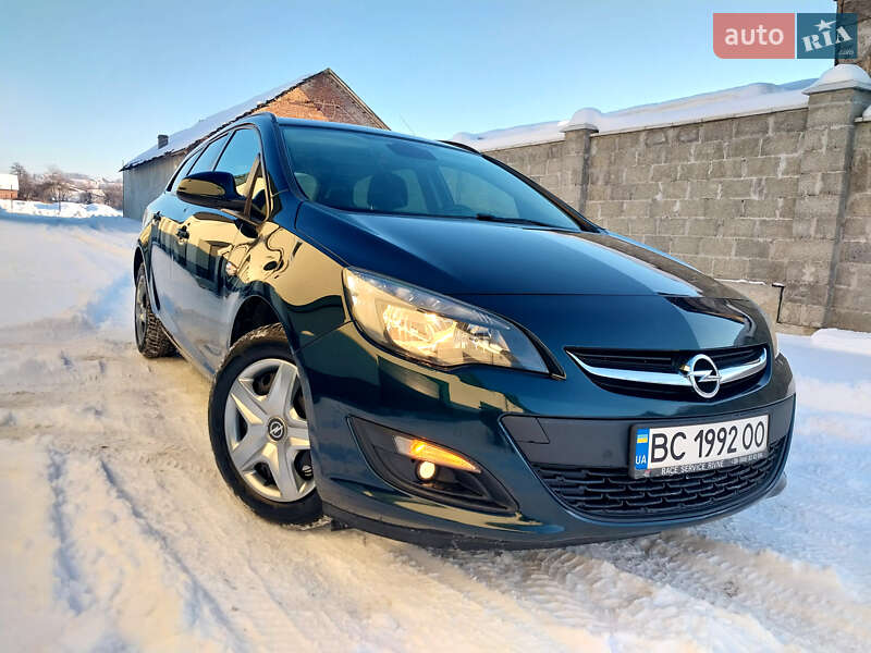 Универсал Opel Astra 2016 в Самборе