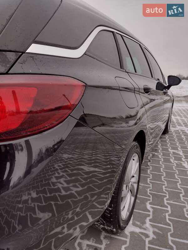 Универсал Opel Astra 2022 в Дубно