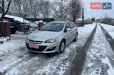 Универсал Opel Astra 2015 в Калуше