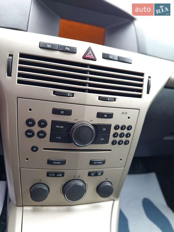 Универсал Opel Astra 2009 в Дрогобыче