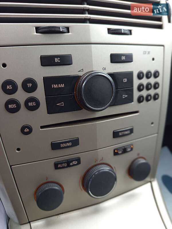 Универсал Opel Astra 2009 в Дрогобыче