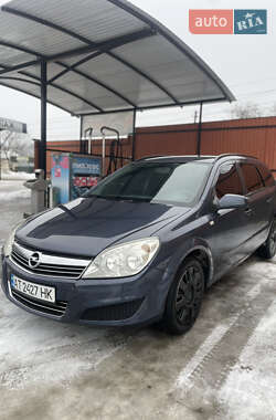 Универсал Opel Astra 2007 в Хотине