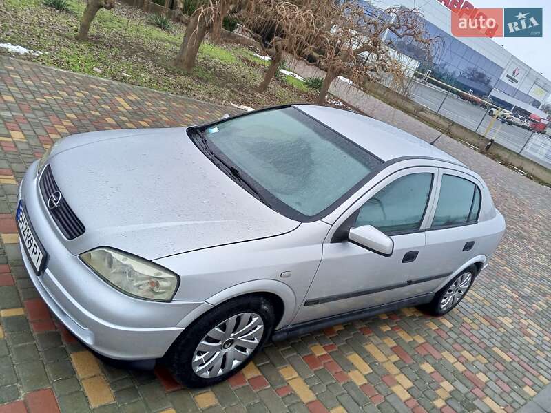 Хэтчбек Opel Astra 2001 в Белгороде-Днестровском