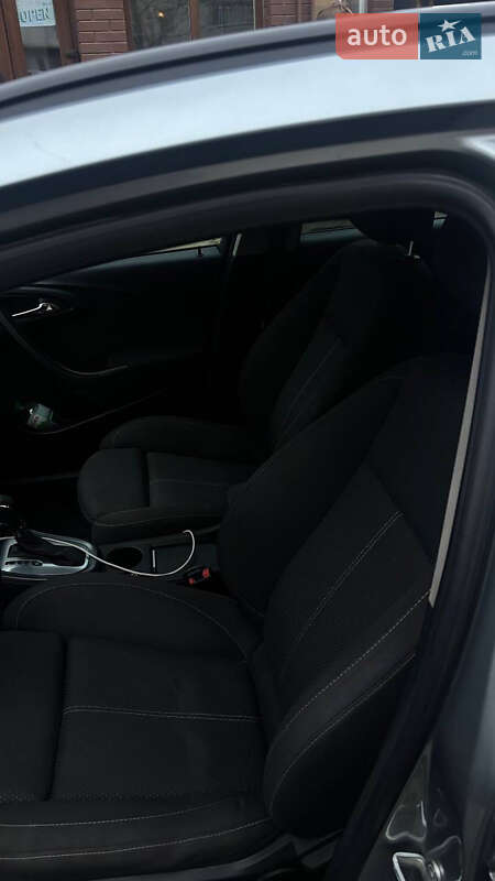 Универсал Opel Astra 2014 в Хмельницком