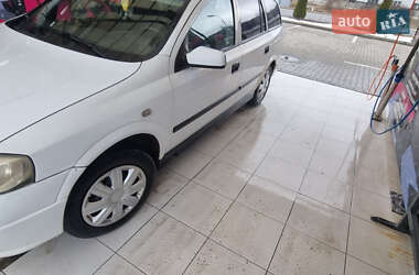 Универсал Opel Astra 2003 в Великом Березном