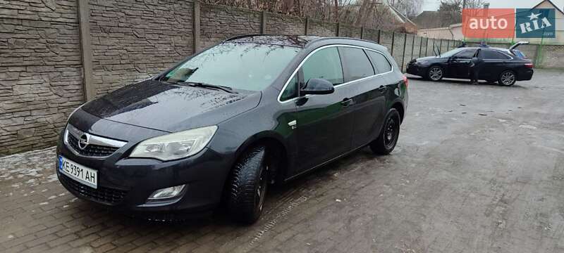 Универсал Opel Astra 2012 в Днепре