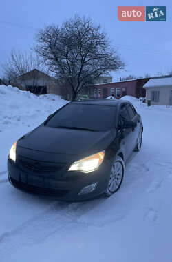 Хетчбек Opel Astra 2010 в Золочеві