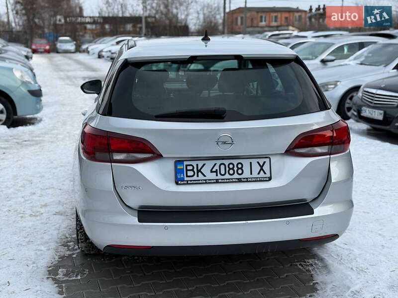 Универсал Opel Astra 2018 в Здолбунове